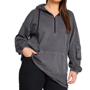 Robe sweat à capuche oversize pour femme, style doux, avec demi-zip, effet délavé et impression sérigraphiée en relief personnalisée - Product Image 1