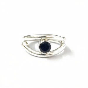 Anillo de Moissanita y Ónix Negro de 4.7 Gramos - Product Image 2