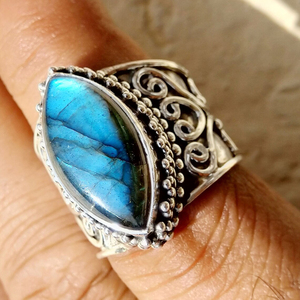 Handcrafted <b>Labradorite</b> <b>Ring</b> Natural Gemstone 925 Sterling Silver Jewelry Flashy Blue Fire <b>Ring</b> Boho Chic Gift - Product Image 2
