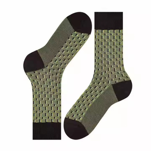 Créez vos propres chaussettes décontractées pour hommes, chaussettes de sport personnalisées, chaussettes de haute qualité pour hommes et femmes, chaussettes de qualité supérieure. - Product Image 4