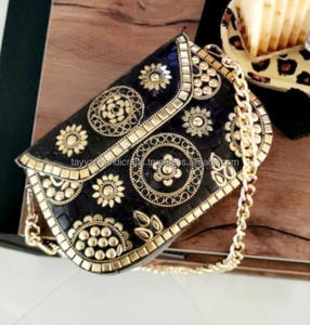Sac à main en résine élégant de haute qualité pour mariage, modèle mignon avec motif de sculpture - Product Image 3
