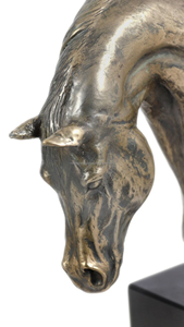 Statue de cheval arabe gravée artisanale, figurine en laiton antique moderne pour la décoration de la maison, du bureau ou de la table, personnalisable - Product Image 5