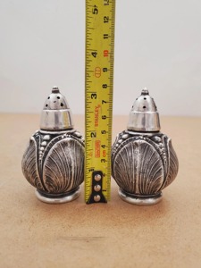 Ensemble d'assaisonnements de table en métal au design minimaliste, accessoire de table élégant pour le sel, le poivre et les épices, vente en gros depuis l'Inde - Product Image 5