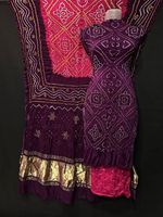 Ensemble de salwar kameez en soie Gajji du Rajasthan de qualité supérieure, avec motif Bandhani, teint à la main, style ethnique traditionnel, avec dupatta