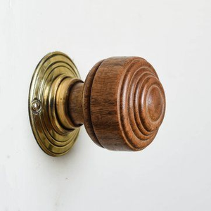 Perillas de Madera de Alta Calidad para Cajones, Tiradores de Puerta de Cocina, Perillas con Diseño Floral de Blossom Craft India - Product Image 2