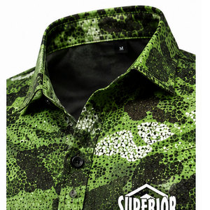 Chemise boutonnée décontractée pour homme avec un design numérique élégant, tissu respirant, coupe confortable et construction durable - Product Image 3