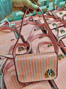 Bolsos de Noche con Cuentas Bordadas Personalizadas, Diseño Étnico Único, Hechos a Mano con Cuentas de Semillas, para Eventos Formales - Product Image 6