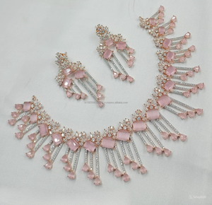 Ensemble de bijoux de mariée en diamant américain classique Collier et boucles d'oreilles en deux pièces pour mariage Style classique à la mode - Product Image 1