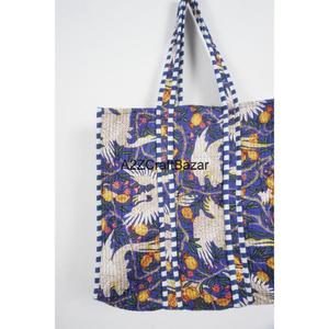 Bolso de playa grande de algodón multicolor a rayas acolchado a mano para mujer, el más vendido, estilo Rajasthan, ideal para exposiciones y fiestas. - Product Image 3