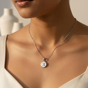 Collier solitaire en or 10 carats avec diamant taille émeraude de 0,50 carat, couleur E, cultivé en laboratoire, minimaliste, serti à griffes, pour femme - Product Image 6
