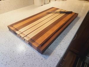 Grande planche à découper en bois à grain de bois de 20x15x1,5 pouces avec pieds en caoutchouc, bloc de boucher, planche de cuisine facile à utiliser - Product Image 4