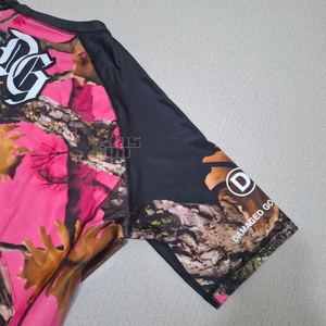 เสื้อรัดกล้ามเนื้อแบบสั่งทำพิเศษสำหรับ MMA No Gi ผลิตจากโพลีเอสเตอร์แบบ Sublimated สำหรับกีฬา MMA BJJ - รับผลิตแบบ OEM และติดฉลากสินค้าส่วนตัว - Product Image 6
