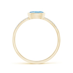 Anillo de Oro de 14K con Aguamarina Ovalada de 6*4MM Engastada en Bisel y Diamantes Pavé de 0.50Ctw, Anillo Solitario con Diamante de 0.05Ct - Product Image 5