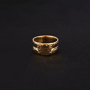 แหวนทองชุบลายตอกสวยงามสำหรับผู้หญิง - Product Image 2