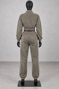 Conjunto de dos piezas de ropa urbana de invierno para mujer, transpirable, con lavado ácido, top corto con cuello alto y pantalones jogger con botones de manga larga - Product Image 5