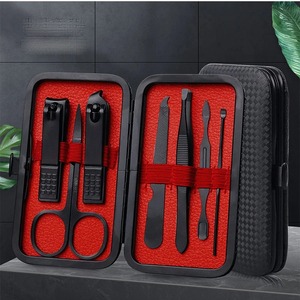 ชุดตัดเล็บมืออาชีพ 7 ชิ้น สีดำ พร้อมที่ตัดหนัง คีมตัดเล็บ กรรไกรตัดเล็บ แหนบ มีดทำเล็บเท้า สแตนเลส สำหรับเล็บเท้า - Product Image 6