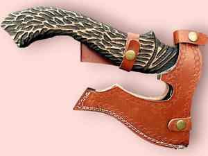 Hache en acier au carbone forgée à la main avec lame longue et manche texturé élégant, hache de Viking pour couper la pizza, meilleure hache en vente - Product Image 5