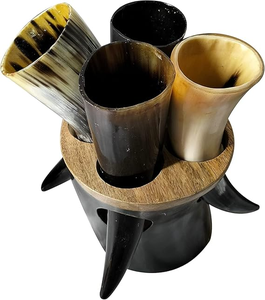 Verres à shot de luxe en corne de buffle polie et durable, support en bois massif, articles de boisson en corne naturelle faits à la main, cadeau d'affaires pour hommes - Product Image 4