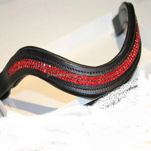 ที่คาดผมสีดำหนังนิ่มคุณภาพสูงสายรัดคิ้วม้าคลื่นลึกพร้อมคริสตัลใสสีแดง2แถวแถบคิ้วพลอยเทียมระยิบระยับ - Product Image 5