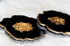 Posavasos de Resina de Alta Calidad, Redondos, Personalizables, con Brillo Dorado, Color Personalizable - Product Image 4