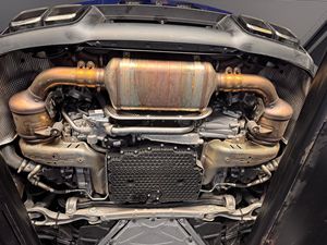 Offre exceptionnelle 2022 Porsche 911 Turbo S Cabriolet prête à être expédiée dans le monde entier - Product Image 5