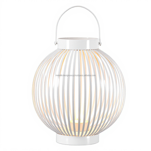 Linterna de tarro de vela de metal blanco moderno con asas para un ambiente interior y exterior único y elegante, perfecto para la decoración del hogar - Product Image 1