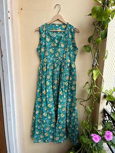 Robe indienne en coton imprimée à la main, style vintage, broderies florales, tunique longue, robe longue jusqu'au sol pour la saison estivale, très vendue - Product Image 6