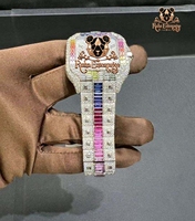 Montre pour homme à mouvement quartz, cadran carré, en acier inoxydable, avec embellissement en pierre, bracelet en alliage, design sport de luxe, fonctionnalité charmante