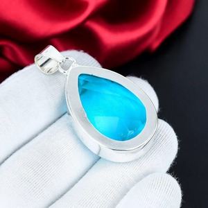 Colgante de Lujo con Topacio Azul Suizo en Forma de Pera, Plata de Ley 925, Joyería Hecha a Mano con Gema Facetada, Regalo para Mujer - Product Image 3