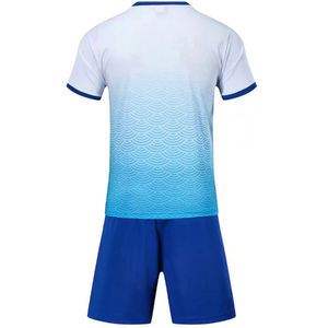 Uniforme de football court unisexe grande taille de qualité supérieure 100 % polyester, couleur personnalisée, service OEM, confortable, prix bas, entraînement - Product Image 3