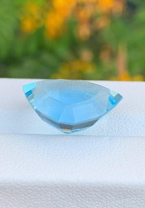 Topacio con corte trillón, piedra preciosa suelta, facetada naturalmente, de calidad para la fabricación de joyas, suministro al por mayor. - Product Image 3