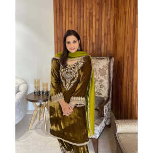 Hermoso Conjunto de Traje de Fiesta Bordado en Oro para Accesorios Étnicos Talla L Marca JD - Product Image 4