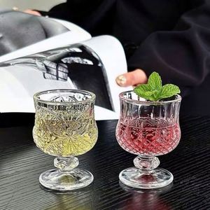 Verre à Shochu gravé vintage en gros, mini-gobelet à vin rétro européen embossé - Product Image 2