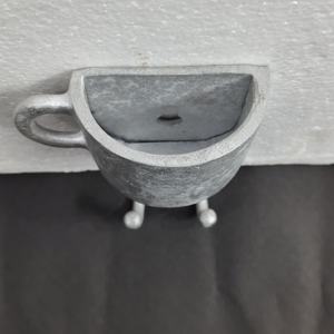 Crochet mural créatif en aluminium en forme de tasse à café, support décoratif unique pour manteaux et clés dans la cuisine, le café ou l'entrée - Product Image 3