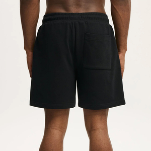 Conjunto de sudadera con capucha y pantalones cortos para hombre, de tela suave y transpirable, con un ajuste relajado y un estilo versátil para uso diario y actividades al aire libre. - Product Image 5