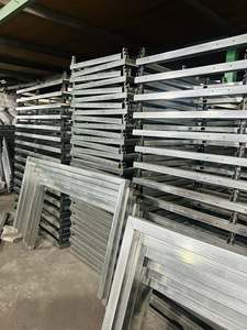 Poste de Cerca de Aluminio Negro Personalizado con Ranura Deslizante, Cerca de Jardín de Buena Calidad, Modelado 3D Disponible - Product Image 6