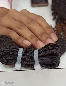 HAIR FASHION INDIA Paquetes de Cabello Humano Remy Indio Rizado Kinky 100GM para Marrón y Negro, Doble Trama a Máquina, Sin Químicos, Todo Tipo - Product Image 2