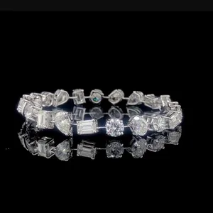 Exclusiva Pulsera de Diamantes E F VVS2 Cultivados en Laboratorio, Oro Blanco de 14k, Múltiples Formas, 8.2 Ct - Product Image 4