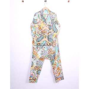 ชุดนอนผ้าฝ้ายสำหรับผู้หญิง ชุดนอนกระดุมติด ผ้าเนื้อนุ่ม ระบายอากาศได้ดี ชุดนอนแขนยาว ชุดลำลองสำหรับฤดูร้อนและฤดูใบไม้ร่วง ทำด้วยมือ - Product Image 5