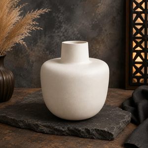 Florero Minimalista de Metal Blanco para Decoración del Hogar, Florero Decorativo Moderno para Mesa de Sala de Estar, Disponible a Bajo Precio - Product Image 3