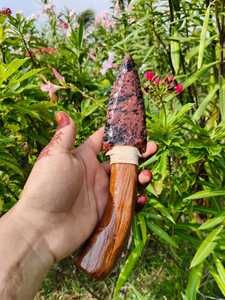 Cuchillo de Obsidiana de Caoba Hecho a Mano con Cristales Aahil, Mango de Madera, Cristal Natural, Ritual, Decorativo, Hoja de Piedra Preciosa, Sanación - Product Image 5