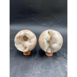 Boule de cristal de calcite naturelle indonésienne, 8-10 cm, sphère polie pour décoration et collection - Product Image 1