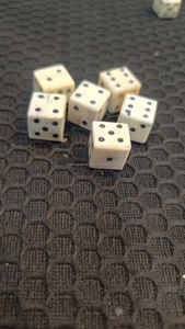 Buffalo Camel Bone Dice Cubes de qualité naturelle faits à la main pour les jeux d'intérieur Style animal véritable personnalisable 6 côtés - Product Image 3