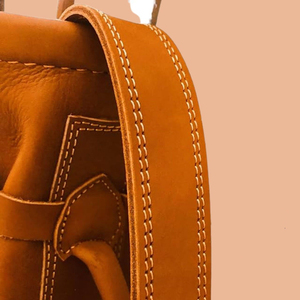 Bolsa de Golf Premium Ligera con Patas Retráctiles, Múltiples Divisores para Palos, Correas Ajustables para Ambos Hombros y Amplio Espacio - Product Image 3