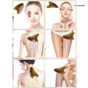 Tabla de Masaje Facial Gua Sha de Cuerno de Búfalo Ecológica de ILAHI, Pulida, Forma Ovalada, Estilo Antiguo del Uttar Pradesh, para Lifting Facial y Raspado - Product Image 1