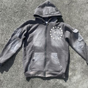 เสื้อฮู้ดดี้ผ้าฝ้ายเฟรนช์เทอร์รี่เนื้อหนัก 100% แบบสั่งทำพิเศษ ตกแต่งด้วยลายปักแบบซันเฟด ฮู้ดดี้ทรงครอป ล้างสีแบบแอซิดวอช ประดับด้วยคริสตัลปลอม ซิปหน้า สำหรับผู้ชาย - Product Image 3