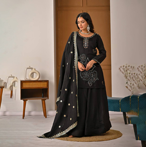 Vestido Étnico Maxi Negro con Adornos para Mujer, Vestido de Lujo de Tres Piezas - Product Image 1