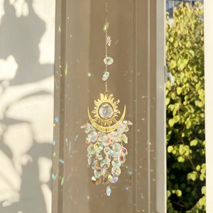 Attrape-soleil en cristal vert Soleil et Lune, décoration suspendue idéale pour fenêtre, balcon et aménagement esthétique de la maison, vente en gros depuis l'Inde - Product Image 3