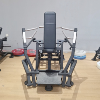 Presse pectorale à levier avec plaques de titane, double poignée et pédale – Appareil de musculation durable pour la musculation des pectoraux