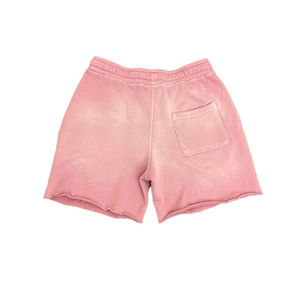 Shorts con efecto acid wash y un acabado descolorido llamativo, tela suave y corte relajado, perfectos para la comodidad del verano y el estilo urbano diario. - Product Image 4